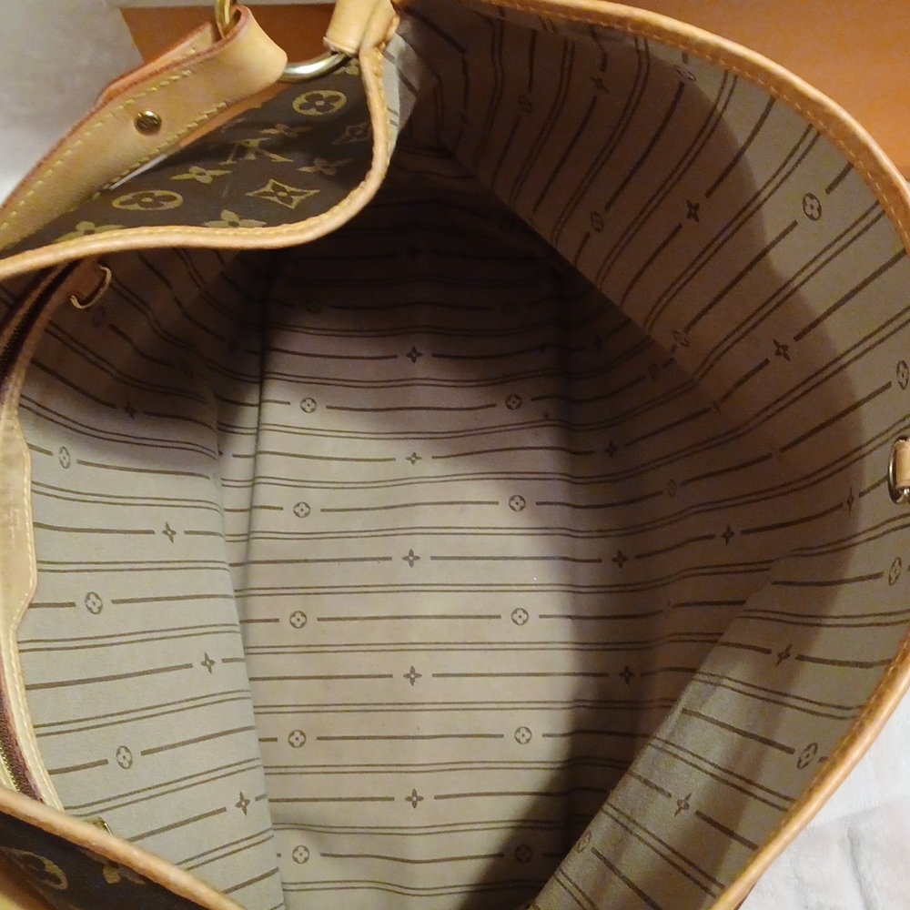 Beautiful  louis vuitton - Picture 8 of 8